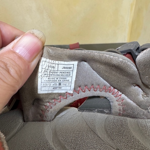 Merrell Sandals Womens Size 9 Red Hiking Walking Comfort Vibram - Picture 2 of 10